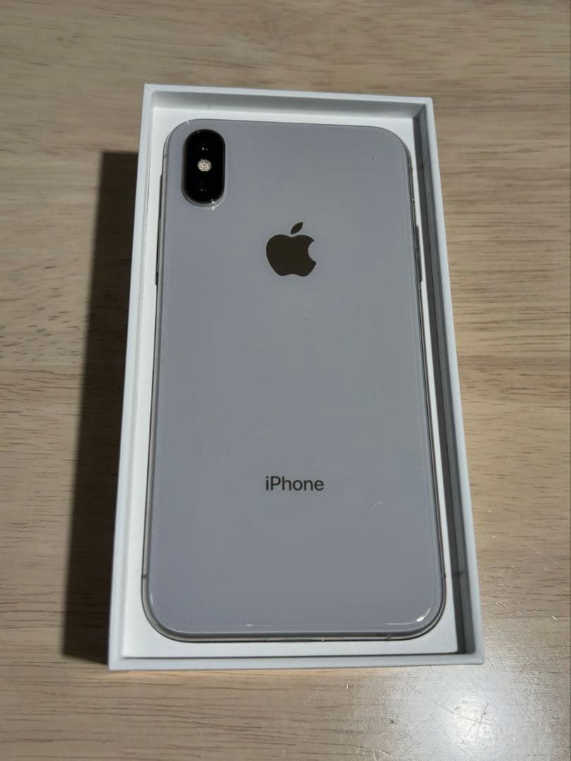 Apple iphonexs 64GBシルバー バッテリ81% SIMロックなし
