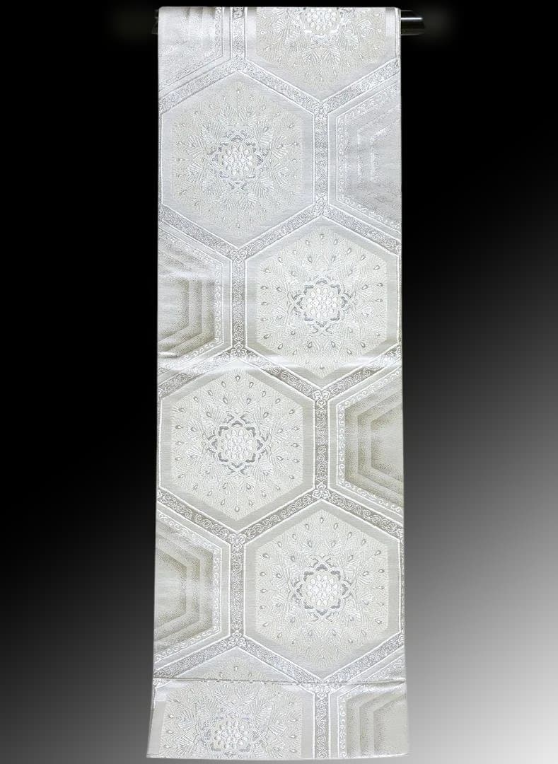 お正月値下げセール！！美品 正絹 リサイクル 礼装袋帯 銀糸 六通織 亀甲華文