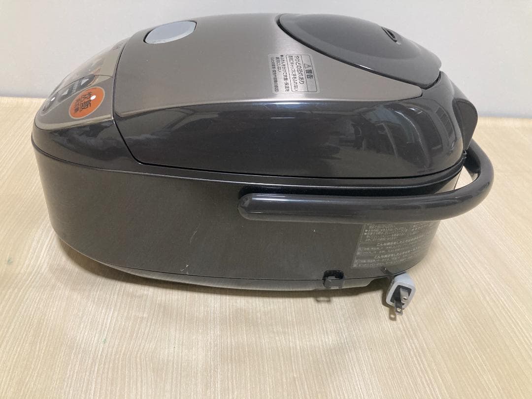 美品ー象印　IHジャー炊飯器　NP-VQ10　ブラウン　5.5合炊　2018年製