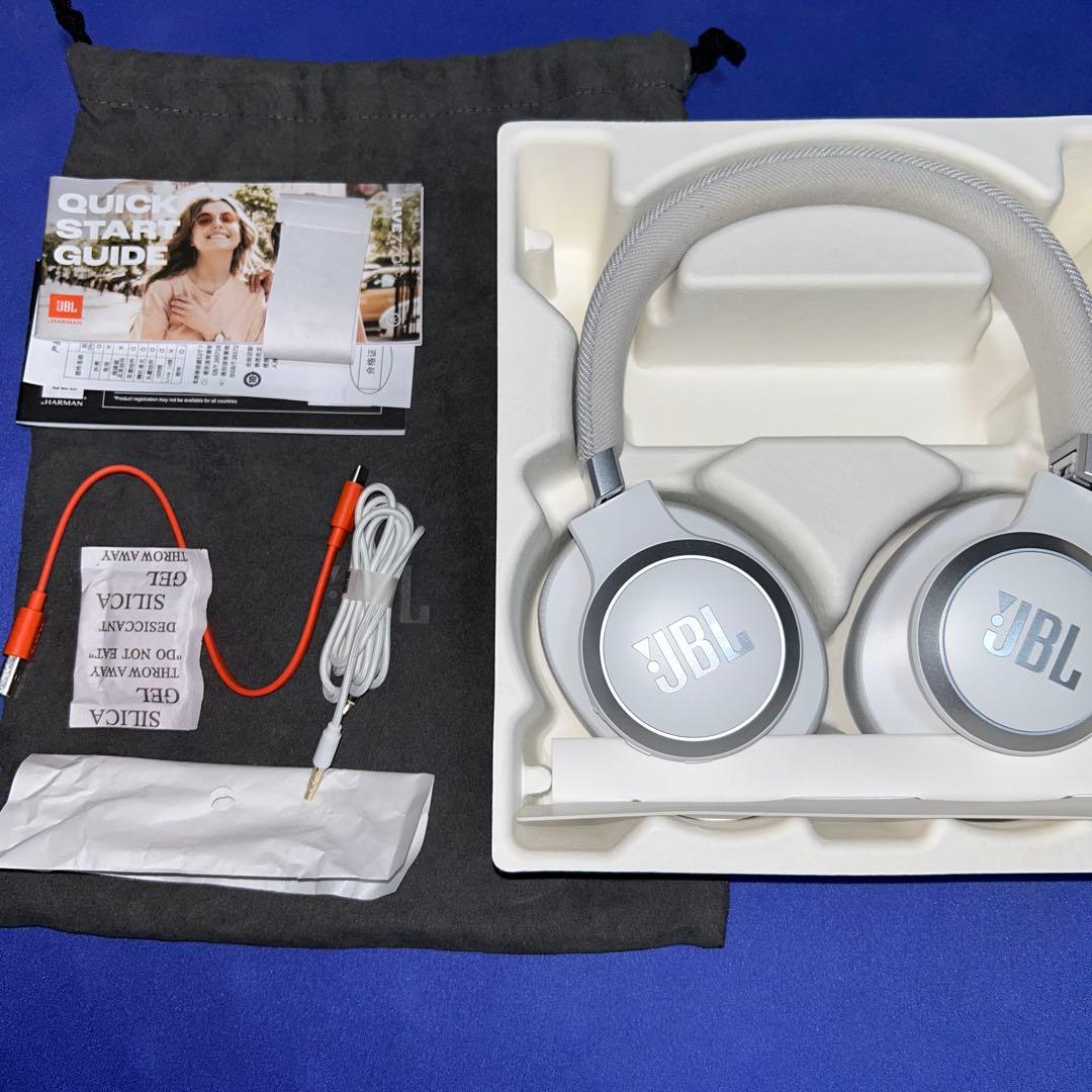 JBL LIVE770nc ホワイト　ワイヤレスヘッドホン