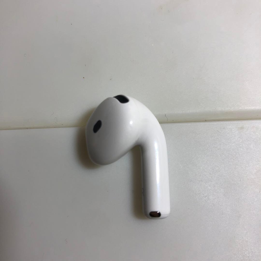 Apple AirPods 第4世代　ANC右耳　右側　右