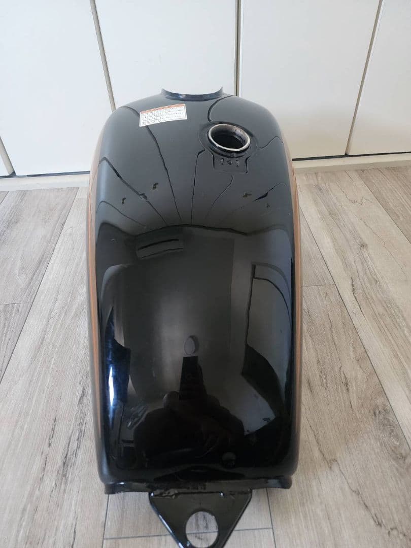 SR400 1998年発売！新品初期型復刻タンク 　シート＆タンデムバーセット