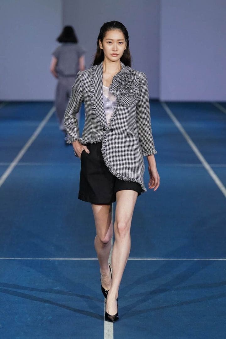 未使用級　美品TAE ASHIDA 2022　ツイードアシンメトリー ジャケット