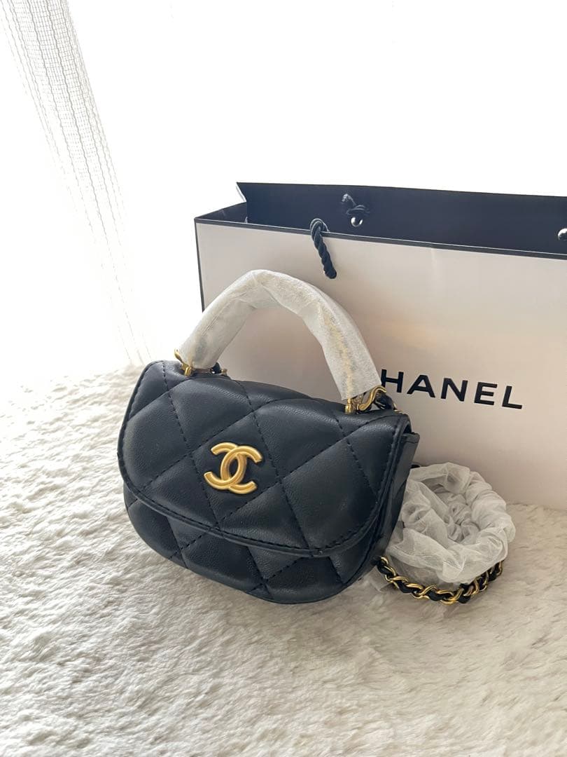 シャネル ノベルティ バック チェーン