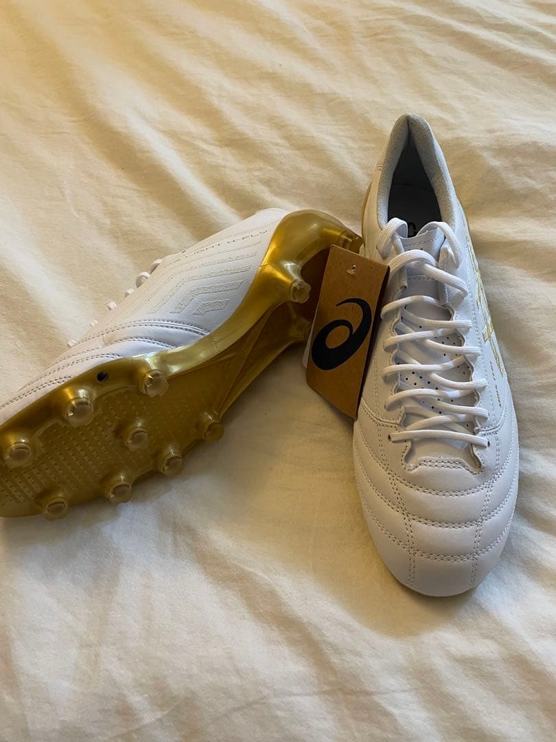 asics DS LIGHT X-FLY4 ホワイト：ゴールド