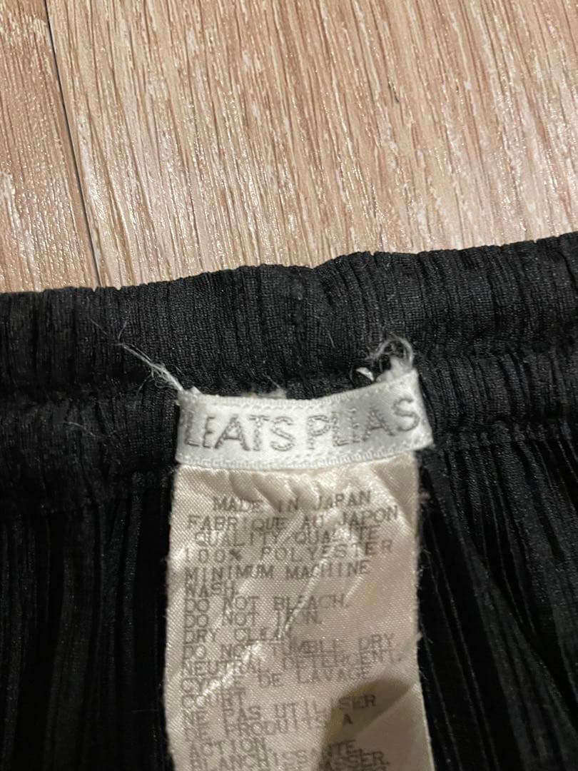 プリーツプリーズ PLEATS PLEASE パンツ　黒