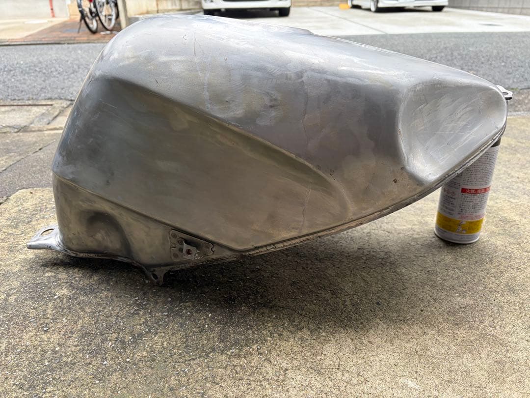 HONDA CBR250R MC19ハリケーン 純正タンク塗装用 錆び取り済み