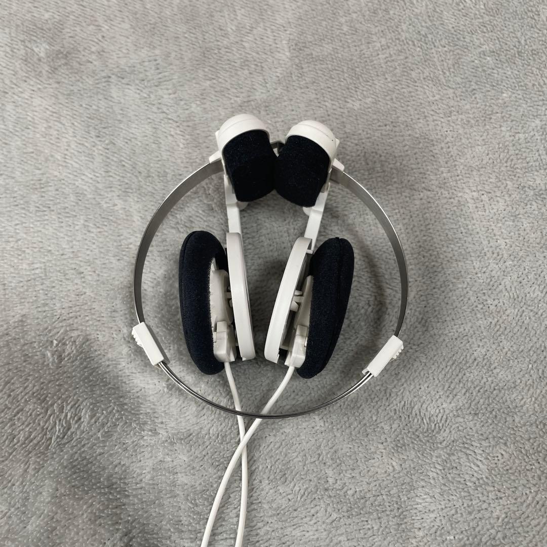 ヘッドホン Supreme / Koss Portapro Headphones white