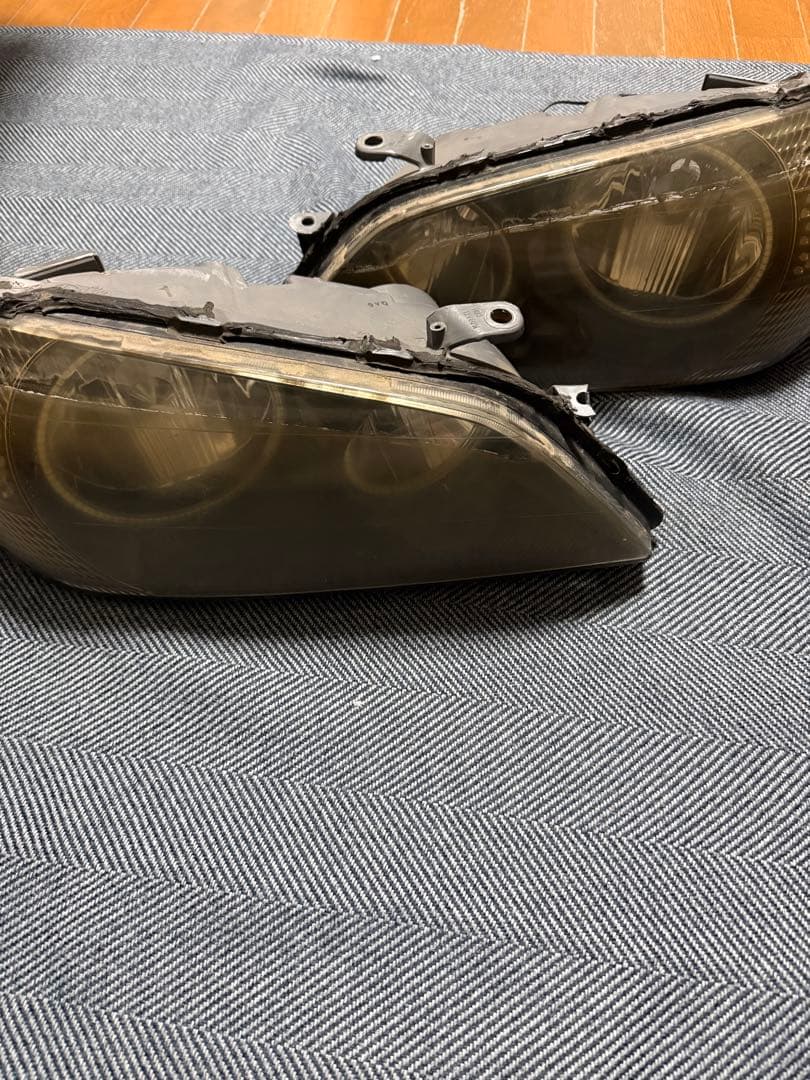 アルテッツァ イカリングヘッドライト