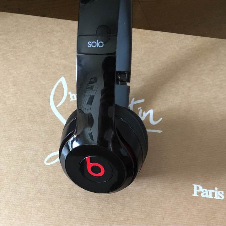 beat solo2 右耳聞こえません。