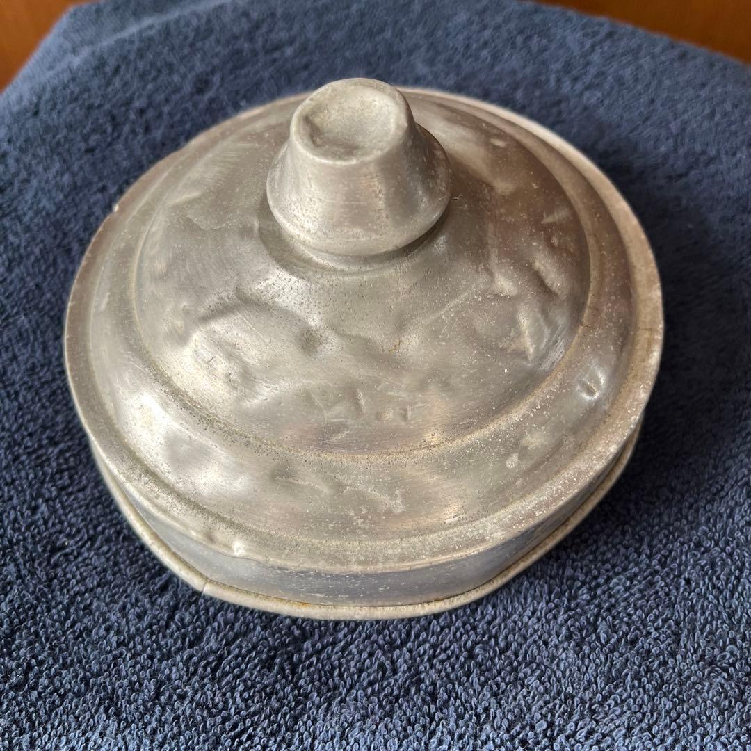 昭和初期、ガラス瓶アルミ叩き出し蓋付き