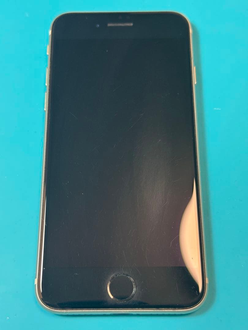 Apple iPhone SE3 128GB スターライト本体