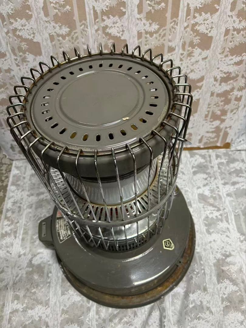 円筒形ストーブ グレー 金属ガード付き