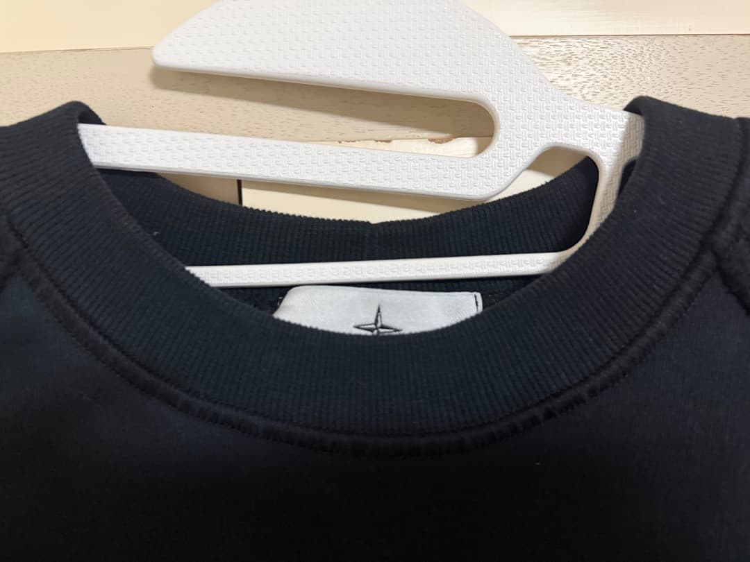 STONE 【ストーンアイランド】トレーナー