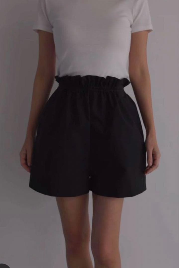 美品　Nala ショートパンツ