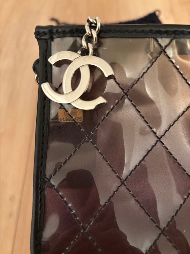 CHANEL 黒 クリア キルティング ショルダー パーティーバッグ