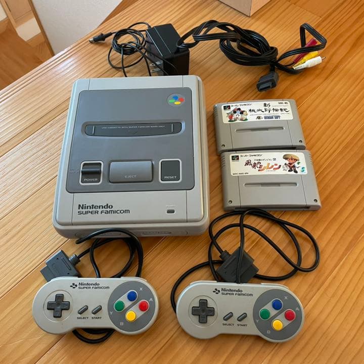 Nintendo スーパーファミコン (カセット２本付き)