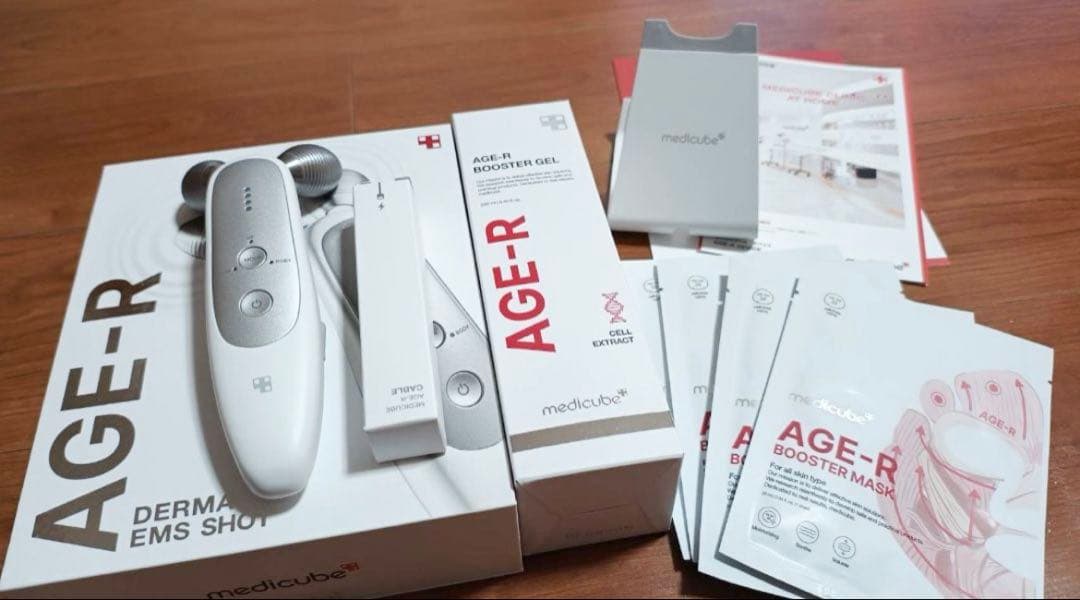 Medicube AGE-R EMS ダーマショット美顔器　かなり美品です