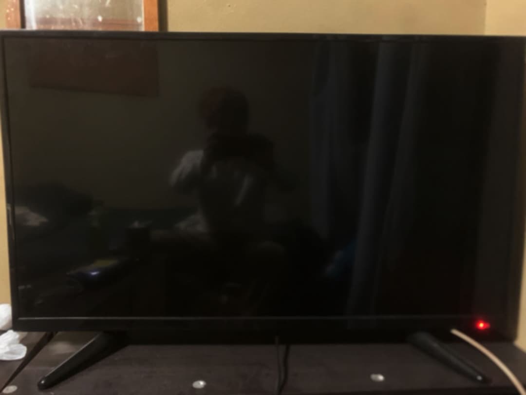 液晶テレビ
