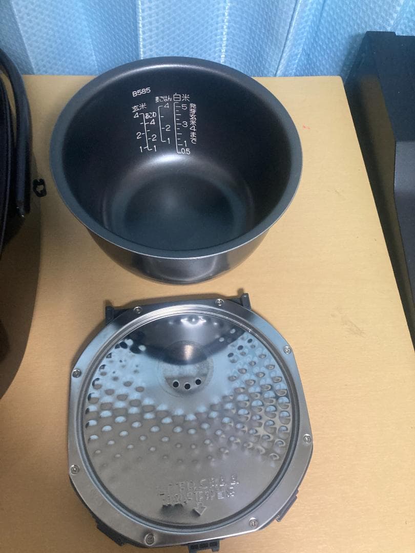 ★美品★2022年製ZOJIRUSHI NW-VH10炊飯器 ジャー5.5合炊き