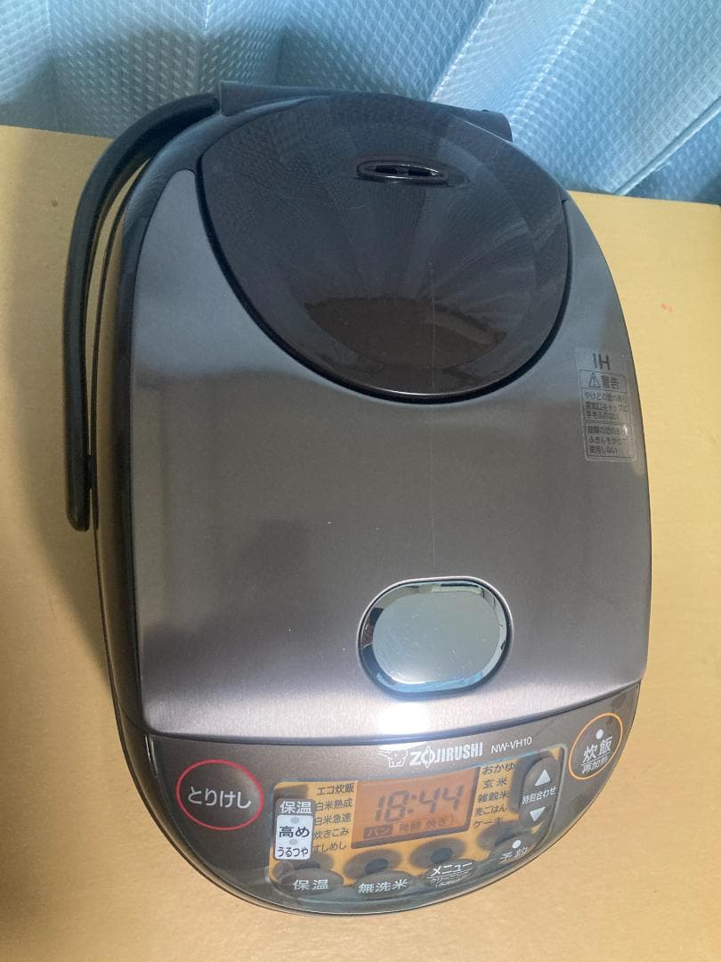 ★美品★2022年製ZOJIRUSHI NW-VH10炊飯器 ジャー5.5合炊き