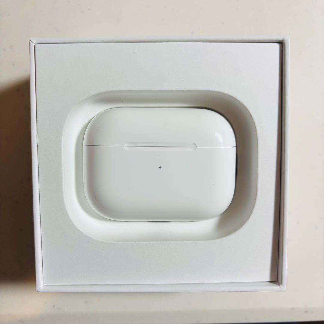 AirPods Pro 本体 ホワイト 充電ケーブル付き タイプCケース