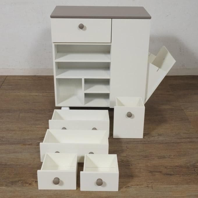 【新品】たっぷり収納 コスメワゴン　お洒落 ドレッサー　アウトレット