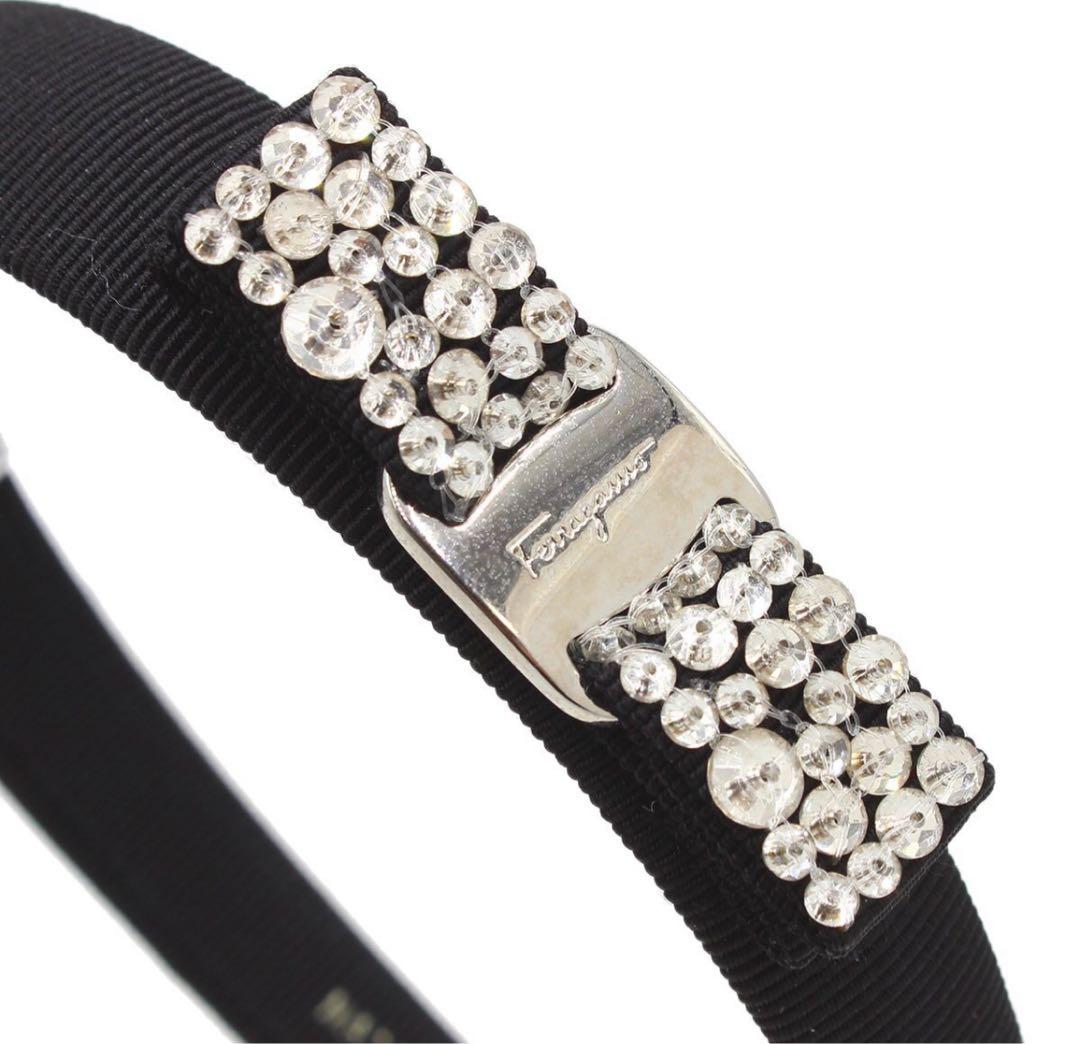 R2538 サルヴァトーレフェラガモ ヴァラ リボン ラインストーンカチューシャ