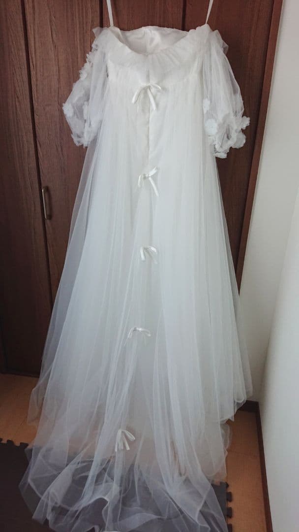 フラワー袖ウェディングドレス エンパイア（マタニティ対応）