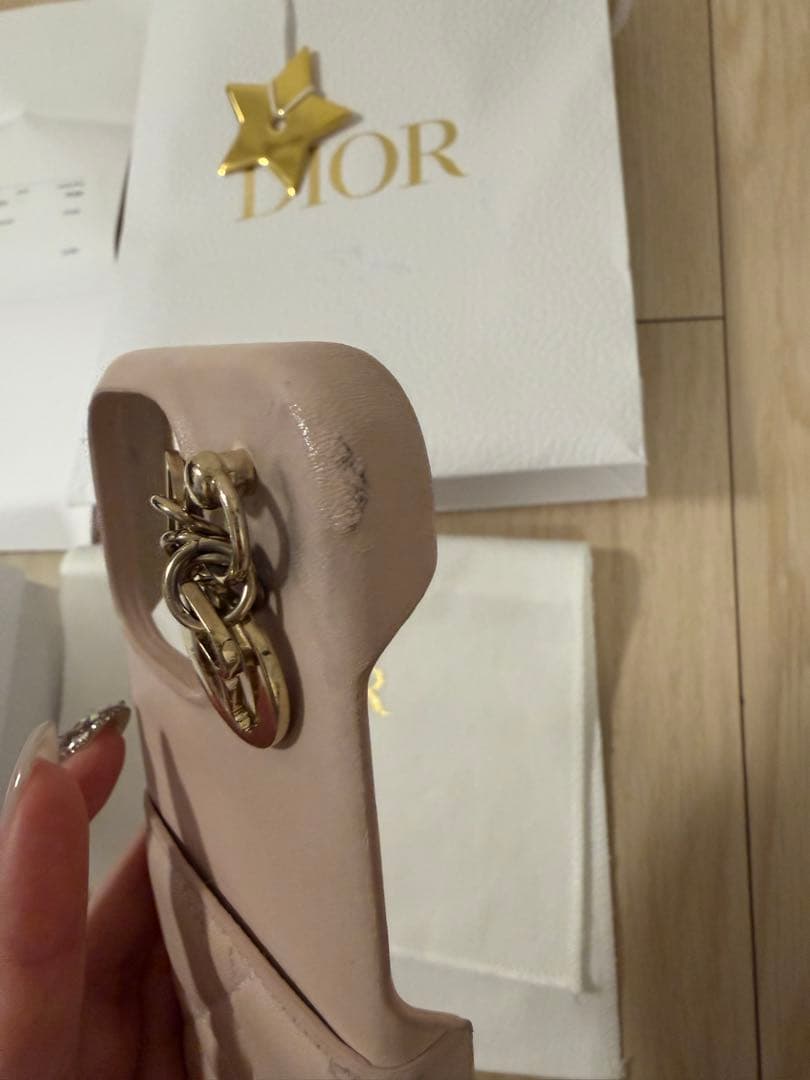 Dior ベージュレザー iPhone16proケース