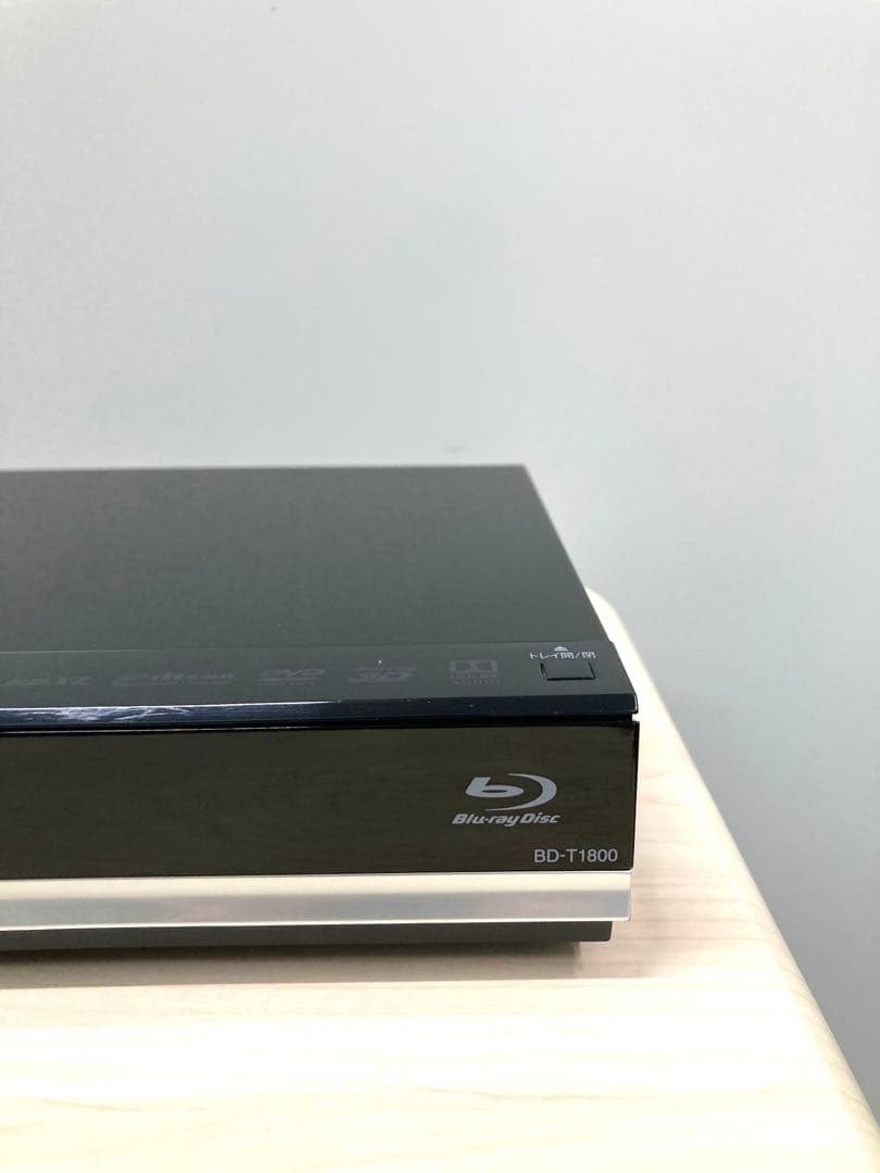 めっちゃ綺麗　1TB３チューナー シャープ　AQUOS BD-T 1800