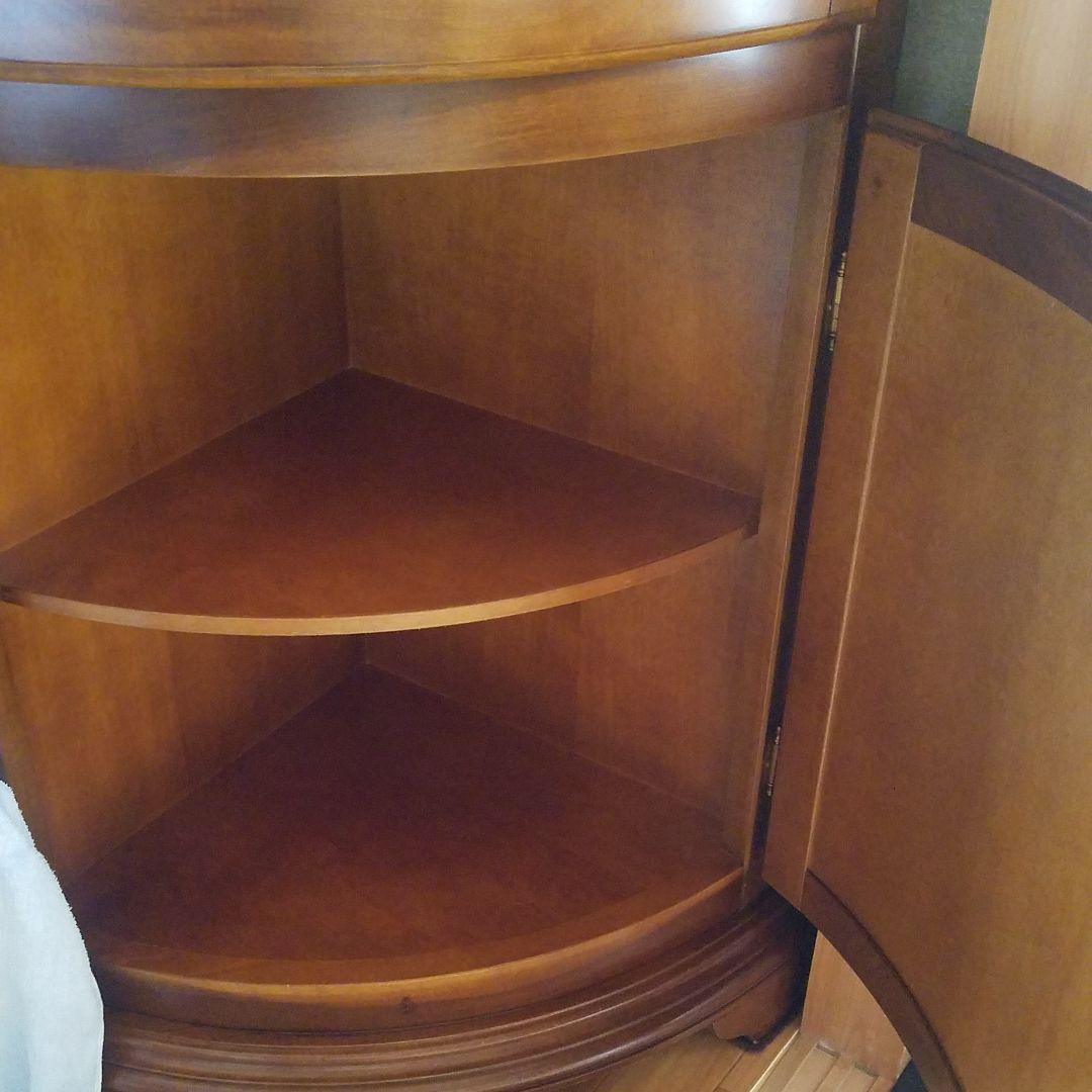 値下げ　コーナー木製家具　ガラス扉　収納飾り棚キャビネット寝室などアンティーク調