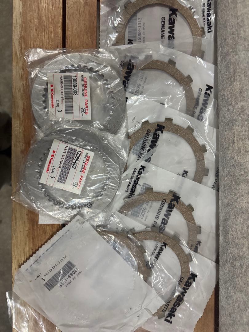 クラッチ板、鉄分プレート　KH400.KH250.マッハ