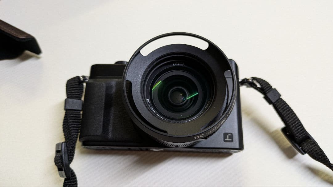 Panasonic DMC-LX100 ミラーレスカメラ