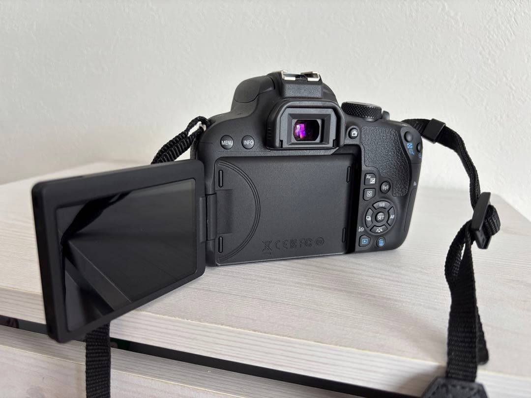 限定セール⭐️Canon EOS Kiss X9i 一眼レフ　ダブルズームキット