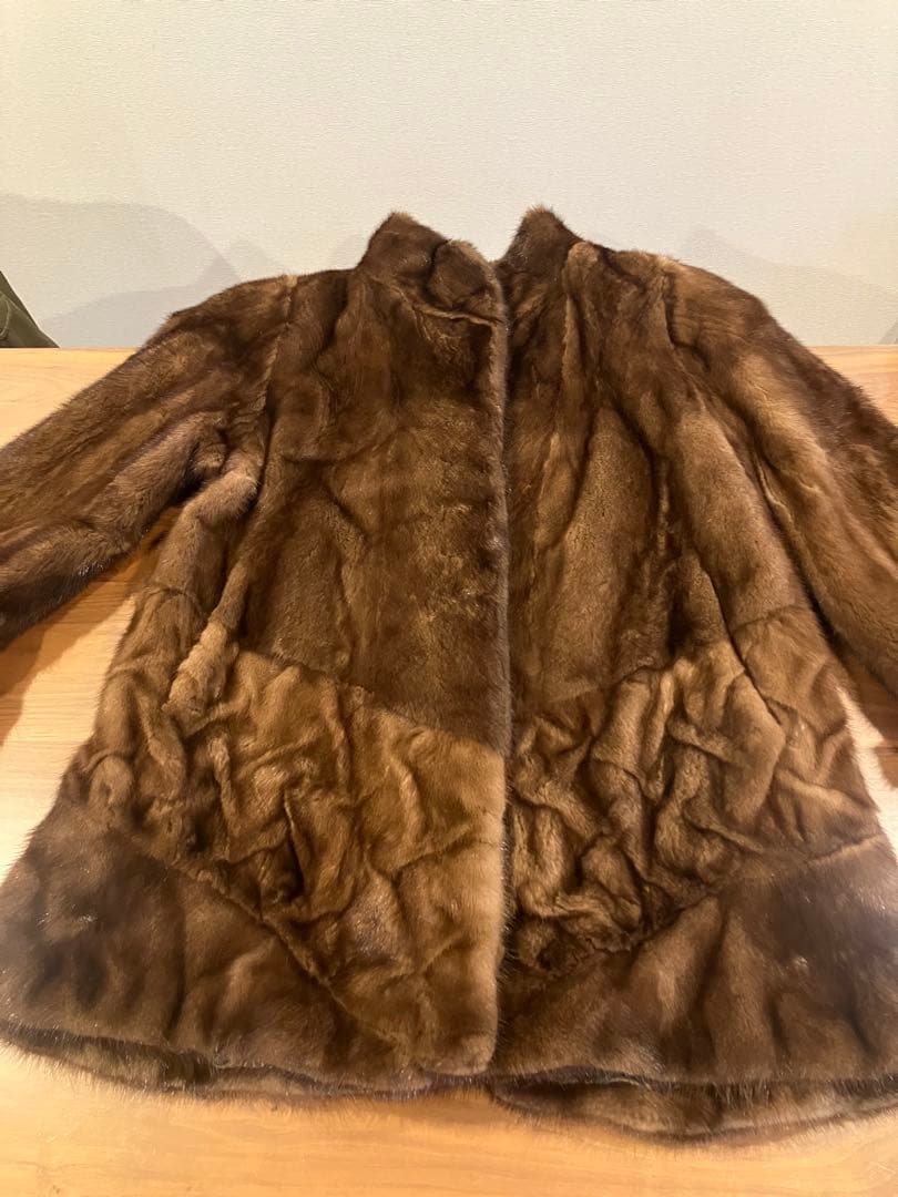これはSAGA MINK最高級ブラウン ミンクファーコート です