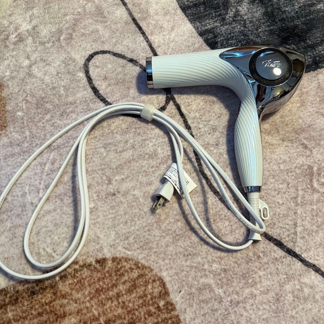 リファ　ドライヤー　2021年製　RE-AB02A