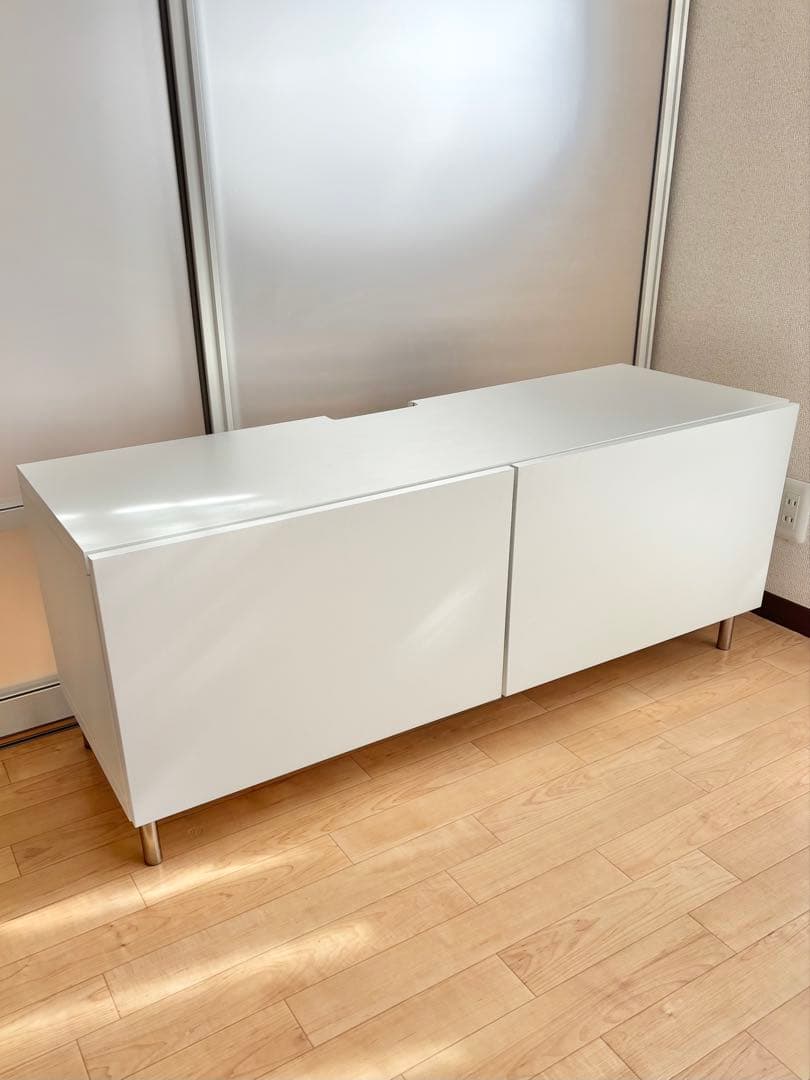 【最終値下げ】IKEAベストーテレビ台　脚付/ホワイト