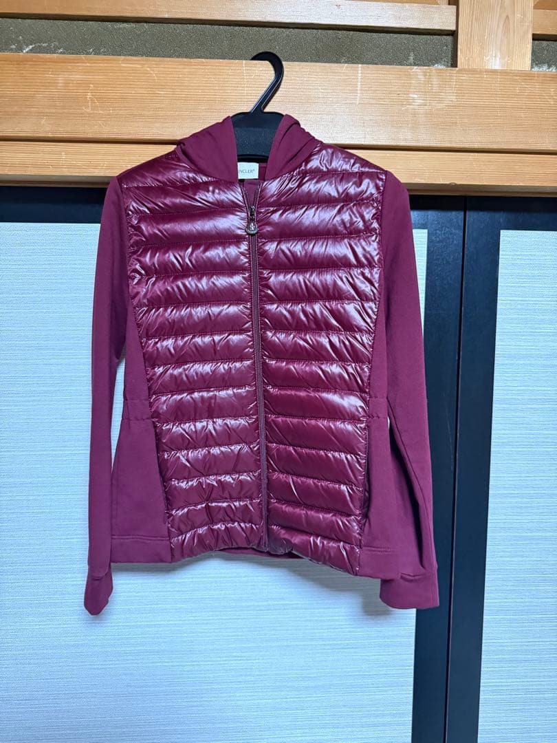 モンクレール キッズ 12A ハイブリッド ダウン パーカー ボルドー セール中