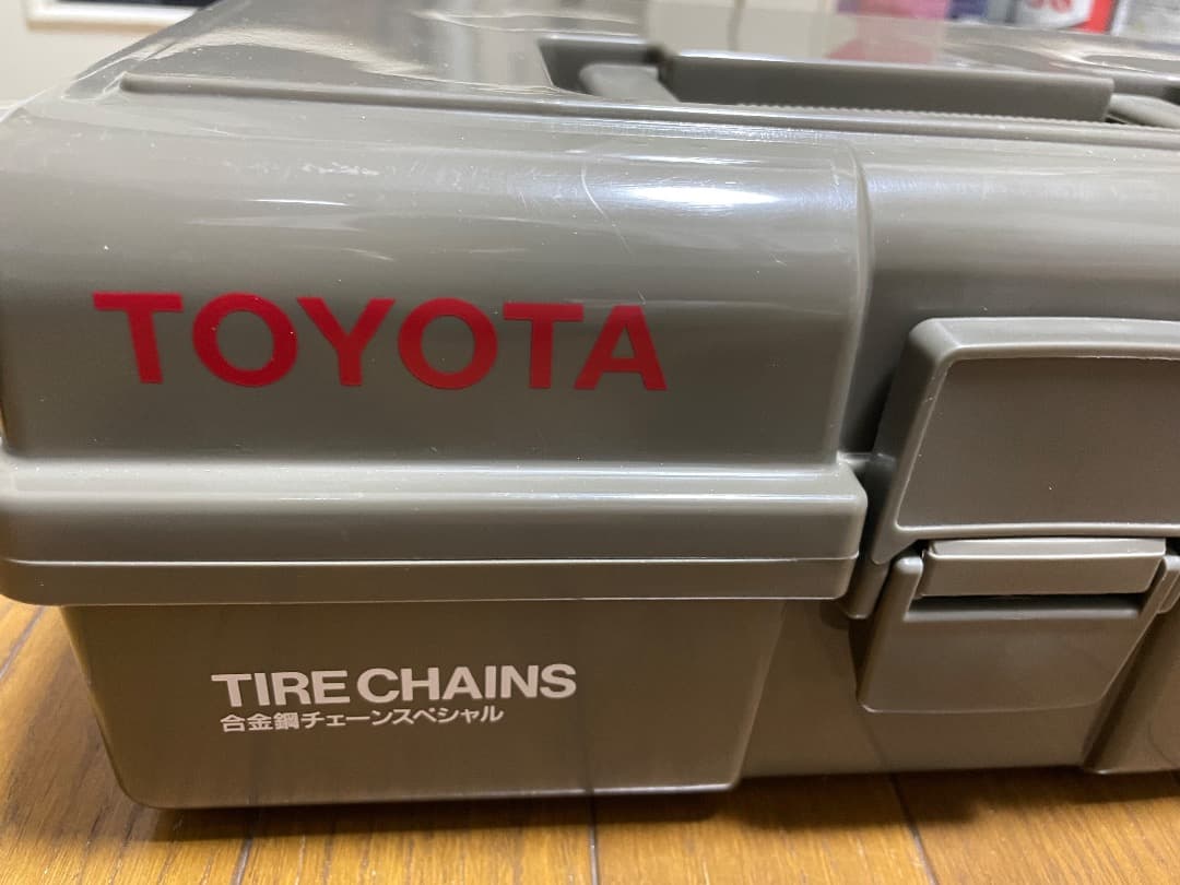 クラウン　トヨタ純正スノーチェーン　TOYOTA　新品未使用　225/45R18