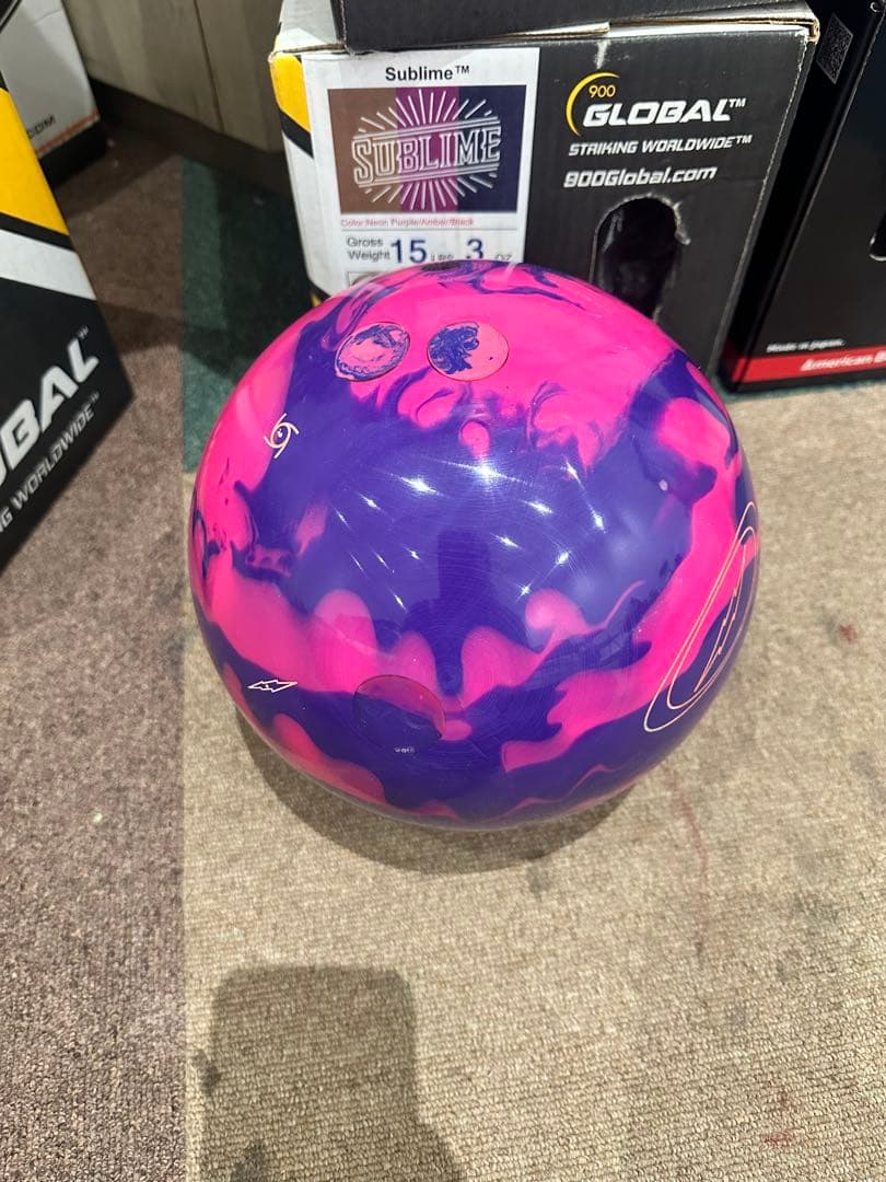 『美品』ストーム　バイトパニックai ボウリングボール 15ポンド
