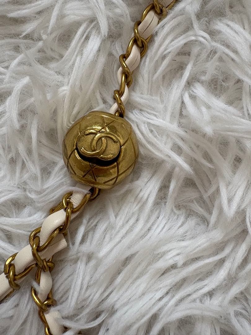 CHANELノベルティ ホワイトショルダーバッグ