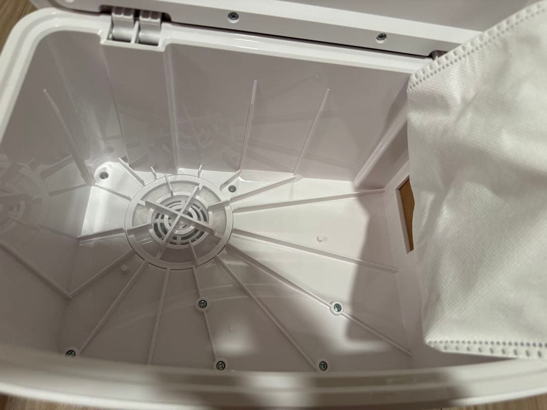 【新品未使用、動作確認済】ECOVACS DEEBOT Y1 PLUS 掃除機