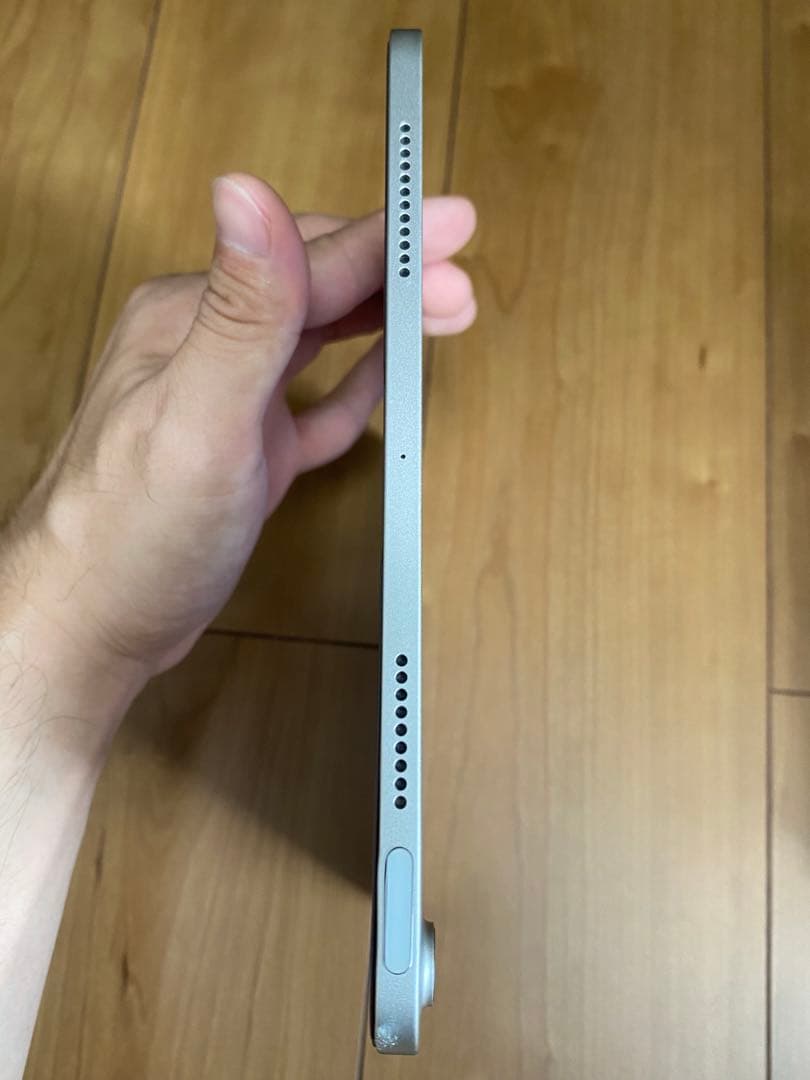 iPad Air第５世代 ６４GB M1チップWi-Fiモデル