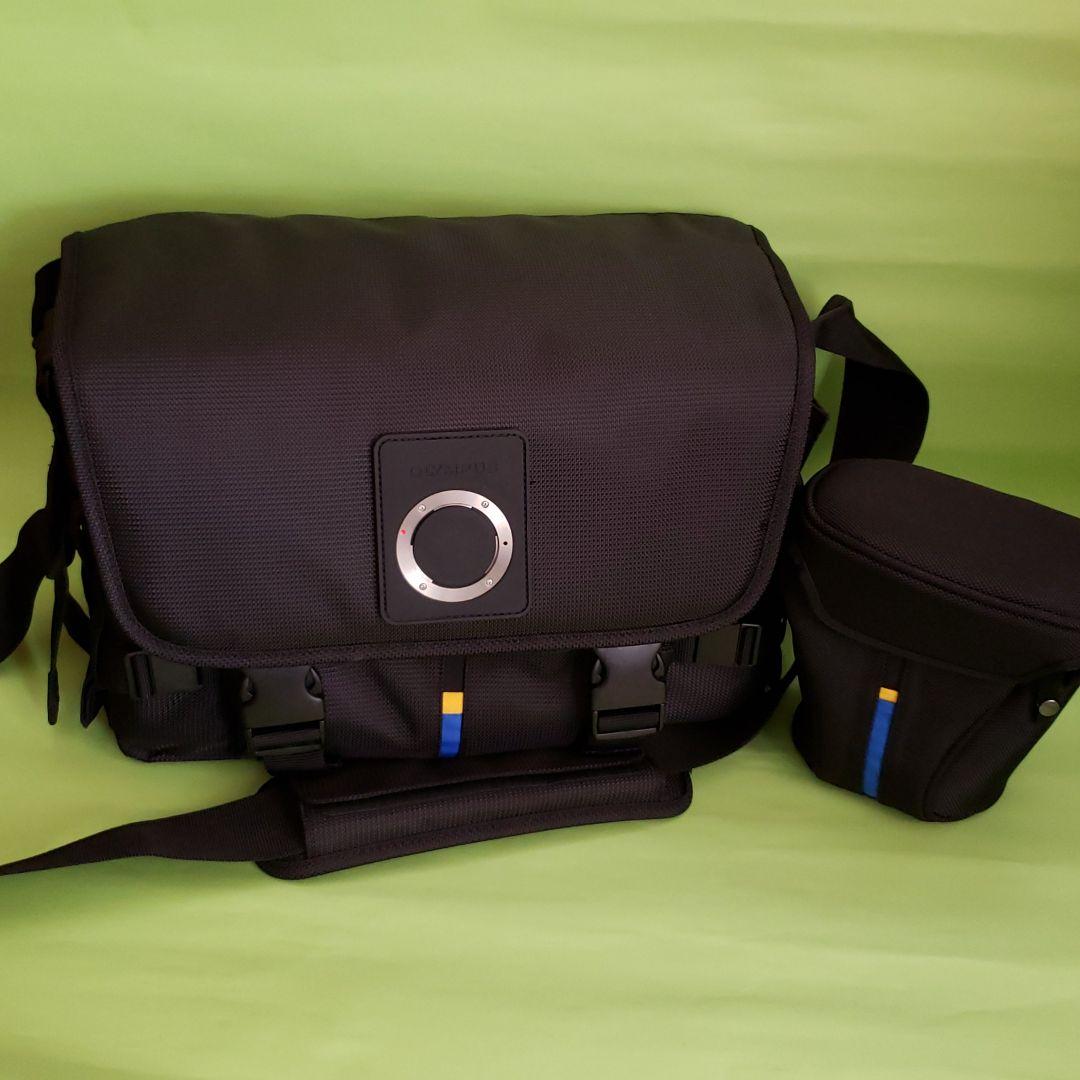 オリンパスカメラバッグCBG-10未使用。美品。