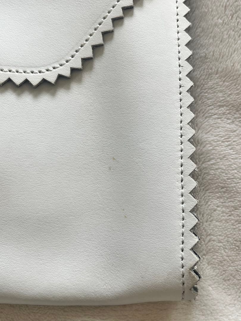 MM6 MaisonMargiela マルジェラのクラッチバッグ(白)