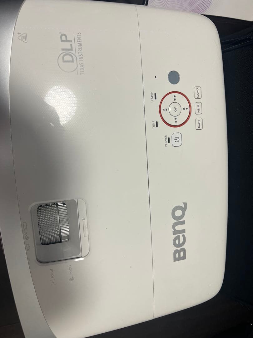 BenQ HT2150STホームプロジェクター フルHD 60FPS