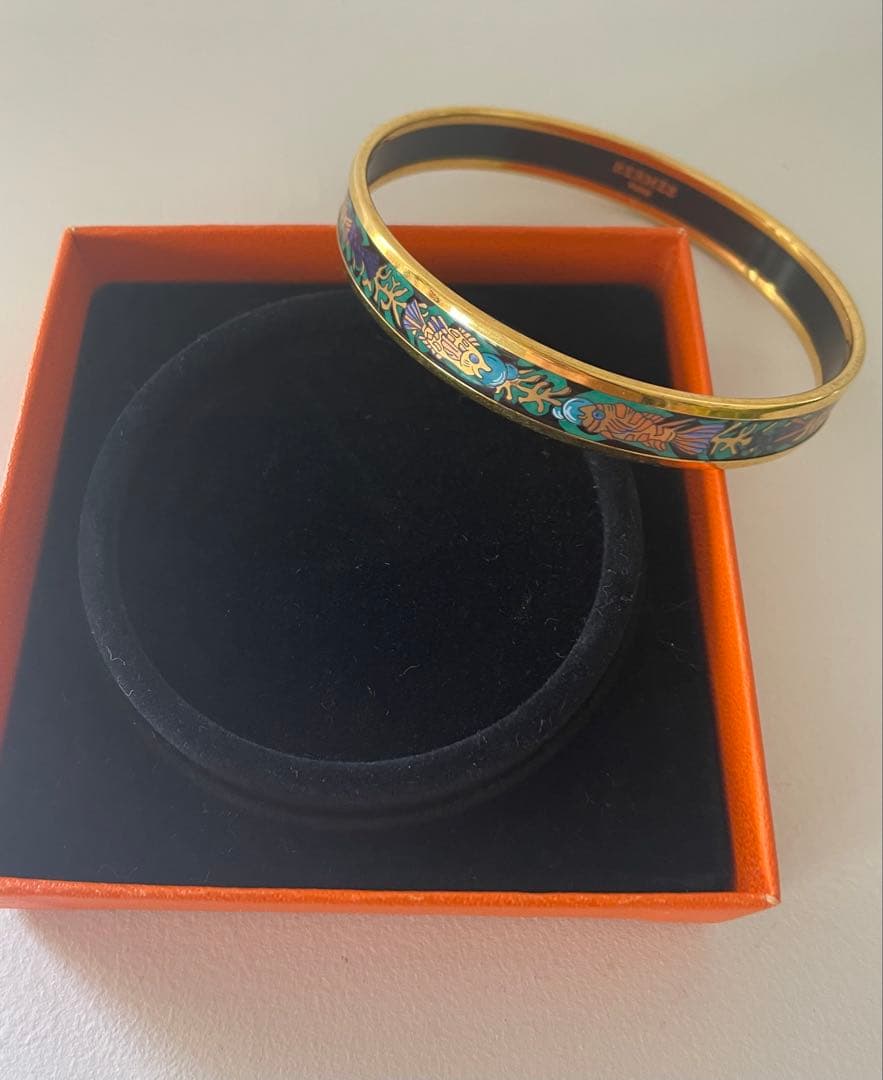 HERMES エマイユ バングル ナロー 魚柄 ゴールド 箱あり