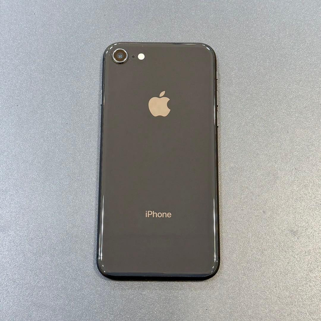 な*こ様 Apple iPhone8 64GB au〇 AirDrop SIMフ