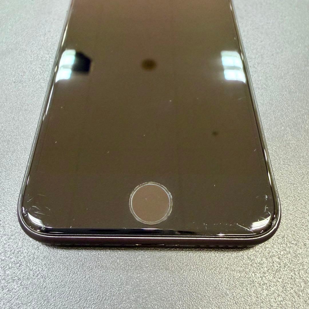 な*こ様 Apple iPhone8 64GB au〇 AirDrop SIMフ